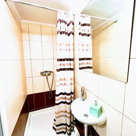 в центрі Apartment *
