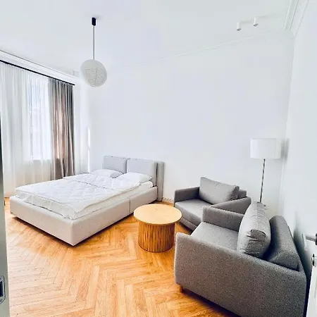 Apartment в центрі