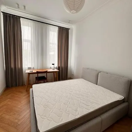 в центрі Apartment
